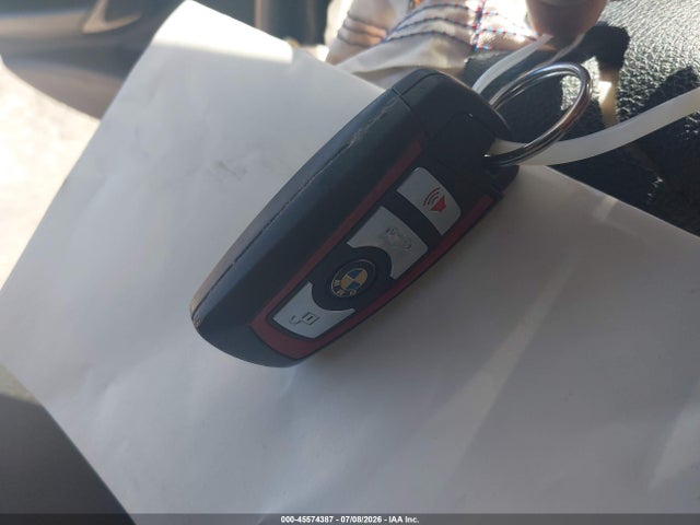 45574387 :رقم المزاد ، WBA8E9G50GNT46912 vin ، 2016 Bmw 328i مزاد بيع