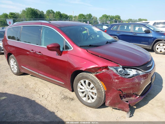45574388 :رقم المزاد ، 2C4RC1BGXKR547865 vin ، 2019 Chrysler Pacifica Touring L مزاد بيع
