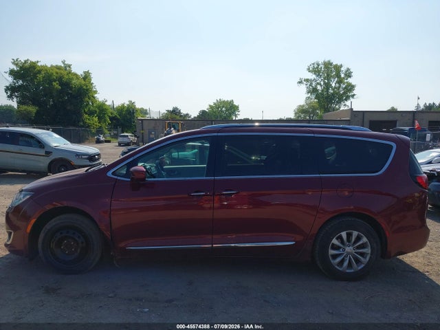 45574388 :رقم المزاد ، 2C4RC1BGXKR547865 vin ، 2019 Chrysler Pacifica Touring L مزاد بيع
