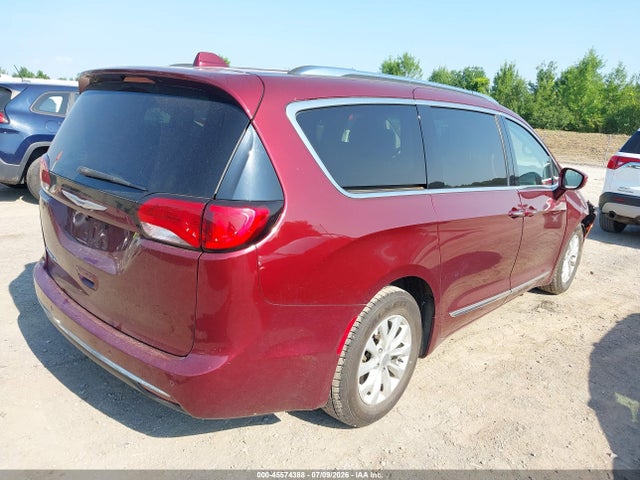 45574388 :رقم المزاد ، 2C4RC1BGXKR547865 vin ، 2019 Chrysler Pacifica Touring L مزاد بيع