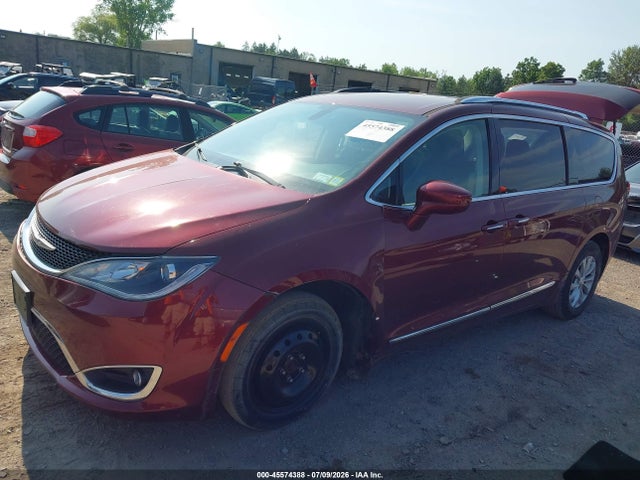 45574388 :رقم المزاد ، 2C4RC1BGXKR547865 vin ، 2019 Chrysler Pacifica Touring L مزاد بيع