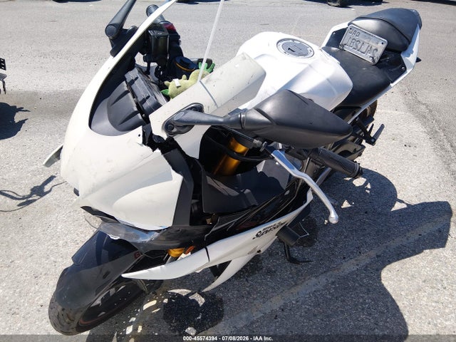 Yamaha Yzfr3 A 2019 MH3RH18Y5KK002187 Image 2