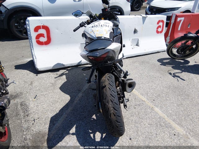 Yamaha Yzfr3 A 2019 MH3RH18Y5KK002187 Image 6