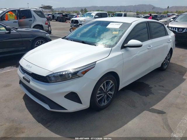 KIA Forte Lxs 2023 3KPF24AD1PE692543 Image 2