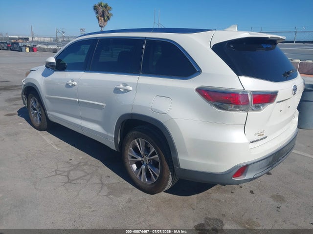 Toyota Highlander Xle V6 2015 5TDKKRFH9FS118817 Image 3
