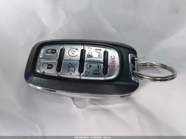 45574510 :رقم المزاد ، 2C4RC1BG8LR266424 vin ، 2020 Chrysler Pacifica Touring L مزاد بيع