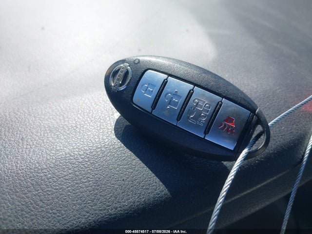 1N4AZ1CP3KC303063 Nissan LEAF S
