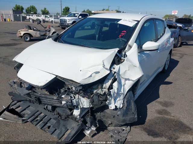 1N4AZ1CP3KC303063 Nissan LEAF S