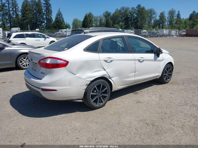 3FADP4BJ6GM105150 Ford FIESTA SE