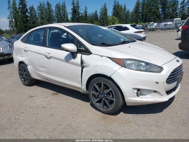 3FADP4BJ6GM105150 Ford FIESTA SE