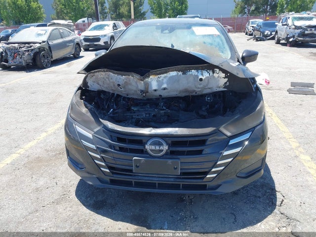 2024 Nissan Versa 1.6 Sv მანქანა იყიდება აუქციონზე, vin: 3N1CN8EV2RL842584, აუქციონის ნომერი: 45574526