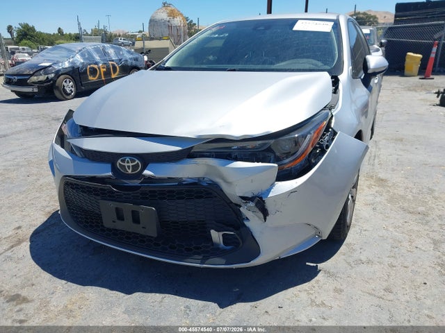 JTDEPRAE9LJ105005 Toyota COROLLA LE