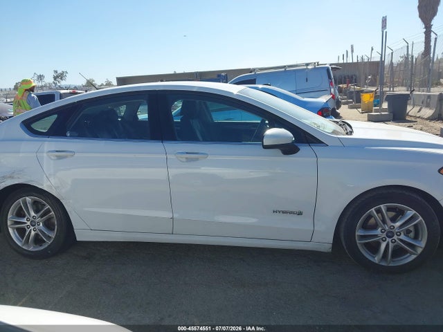 3FA6P0LU8JR269651 Ford Fusion Hybrid Se
