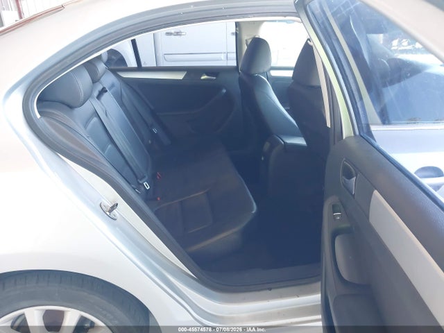 3VWD17AJ5EM253203 Volkswagen Jetta 1.8t Se