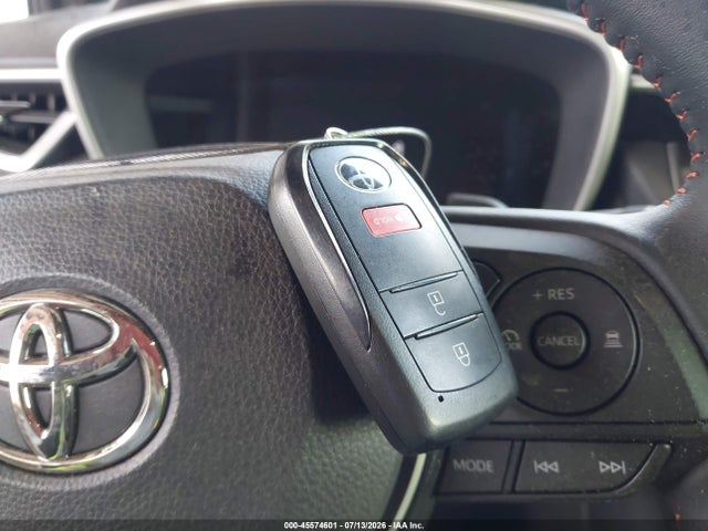 JTND4MBE7T3258388 Toyota COROLLA SE
