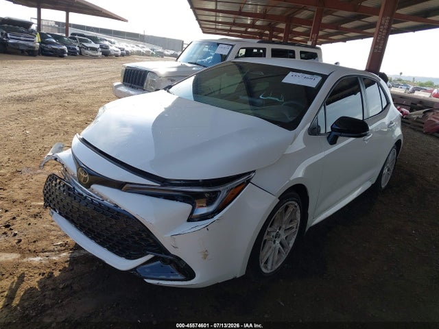 JTND4MBE7T3258388 Toyota COROLLA SE