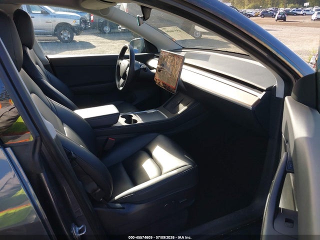 Продаж на аукціоні авто 2021 Tesla Model Y Long Range Dual Motor All-wheel Drive, vin: 5YJYGAEE9MF185309, номер лоту: 45574609