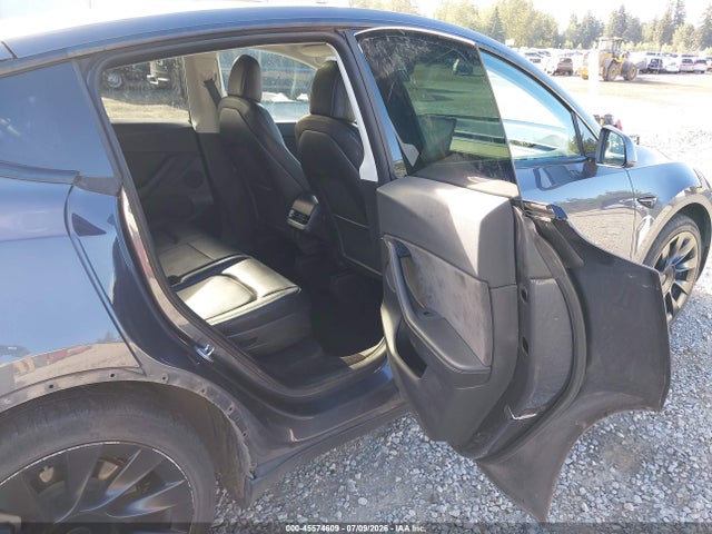 Продаж на аукціоні авто 2021 Tesla Model Y Long Range Dual Motor All-wheel Drive, vin: 5YJYGAEE9MF185309, номер лоту: 45574609