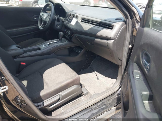 Honda HR-V LX 2018 3CZRU6H38JG711014 Image 5