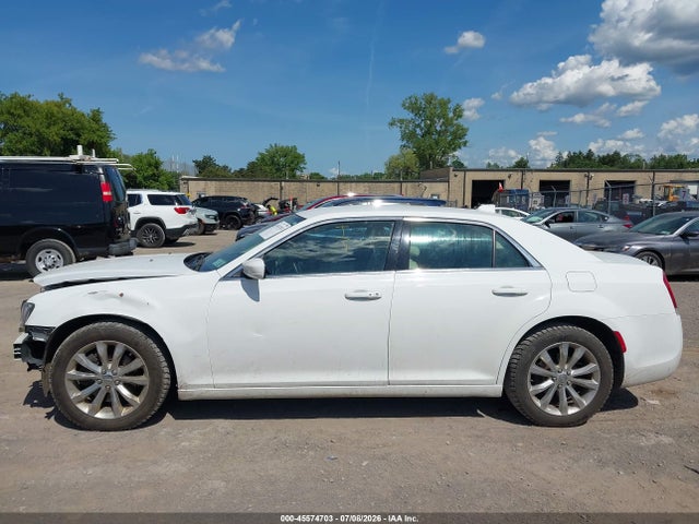 Продажа на аукционе авто 2020 Chrysler 300 Touring L Awd, vin: 2C3CCARG7LH148404, номер лота: 45574703