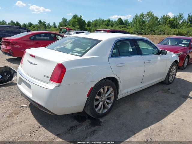 Продажа на аукционе авто 2020 Chrysler 300 Touring L Awd, vin: 2C3CCARG7LH148404, номер лота: 45574703