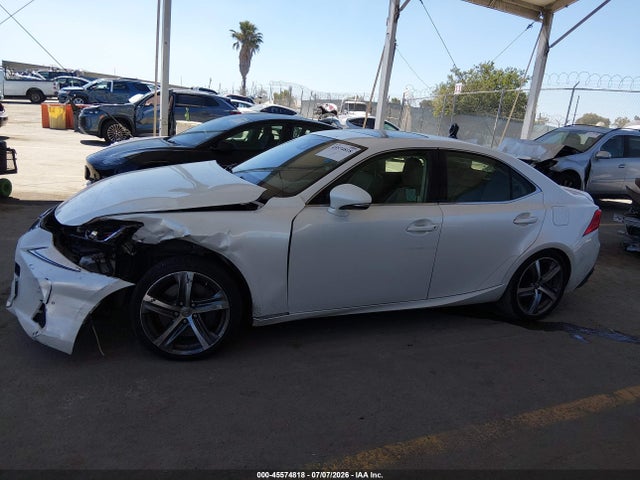 Продаж на аукціоні авто 2017 Lexus Is 200t, vin: JTHBA1D29H5042851, номер лоту: 45574818