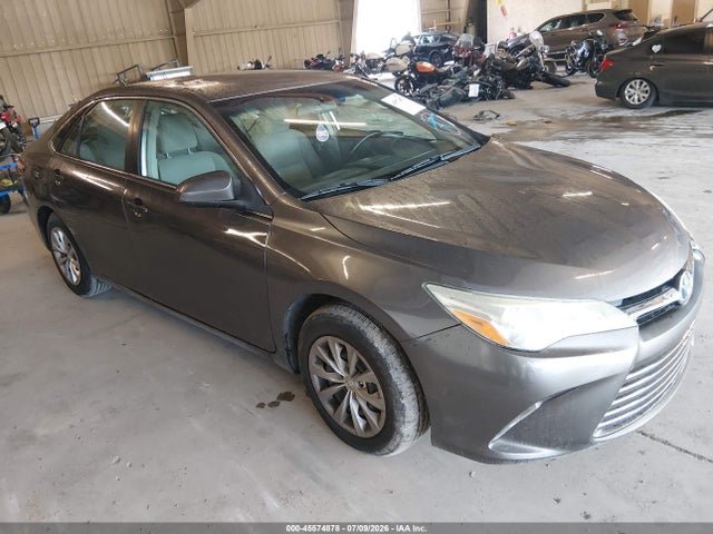 Продажа на аукционе авто 2016 Toyota Camry Le, vin: 4T1BF1FK3GU558705, номер лота: 45574878