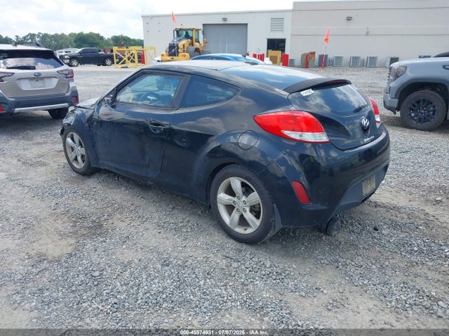 2015 Hyundai Veloster მანქანა იყიდება აუქციონზე, vin: KMHTC6AD3FU243274, აუქციონის ნომერი: 45574931