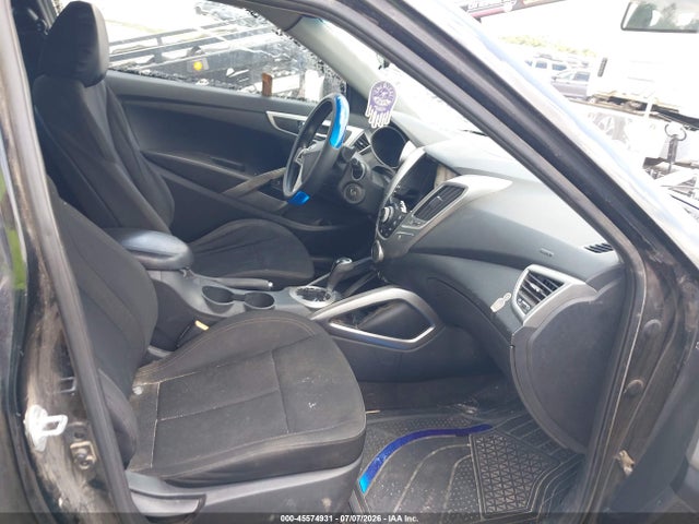 2015 Hyundai Veloster მანქანა იყიდება აუქციონზე, vin: KMHTC6AD3FU243274, აუქციონის ნომერი: 45574931