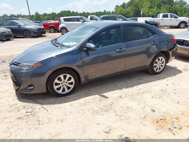 45575014 :رقم المزاد ، 2T1BURHE7JC005186 vin ، 2018 Toyota Corolla Le مزاد بيع