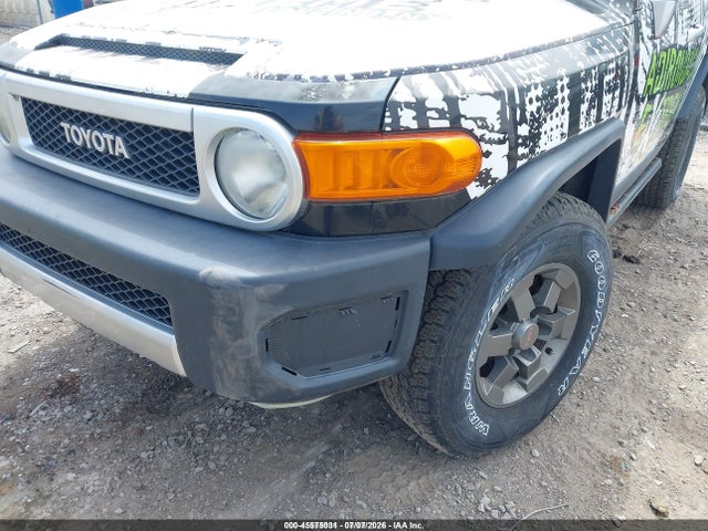 45575031 :رقم المزاد ، JTEBU11F170057688 vin ، 2007 Toyota Fj Cruiser مزاد بيع
