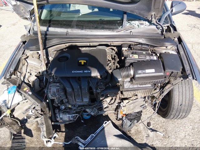 Hyundai ELANTRA SEL 2018 5NPD84LF2JH306008 Image 10