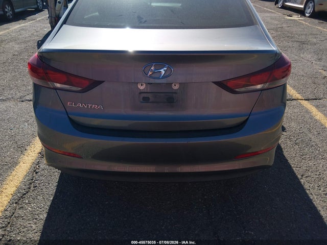Hyundai ELANTRA SEL 2018 5NPD84LF2JH306008 Image 16