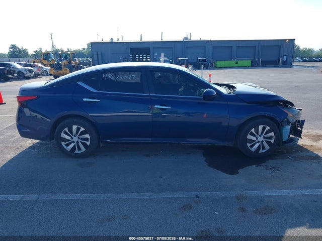 1N4BL4BV2NN347667 Nissan Altima S Fwd