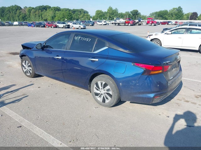 1N4BL4BV2NN347667 Nissan Altima S Fwd