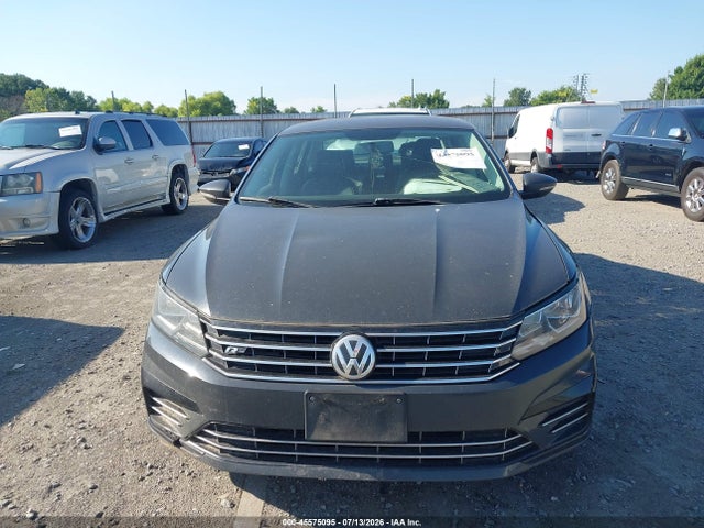 2017 Volkswagen Passat 1.8t R-line მანქანა იყიდება აუქციონზე, vin: 1VWDT7A30HC034277, აუქციონის ნომერი: 45575095