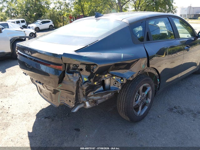 2025 Kia K4 Lxs მანქანა იყიდება აუქციონზე, vin: 3KPFT4DE1SE037261, აუქციონის ნომერი: 45575187
