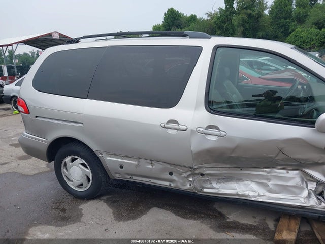 Продажа на аукционе авто 2001 Toyota Sienna Xle, vin: 4T3ZF13C61U321443, номер лота: 45575192