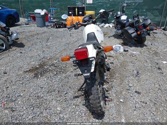45575204 :رقم المزاد ، JYA4BEE09NA001744 vin ، 1992 Yamaha Xt225 مزاد بيع