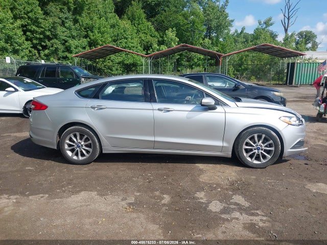 45575233 :رقم المزاد ، 3FA6P0HD1HR175680 vin ، 2017 Ford Fusion Se مزاد بيع