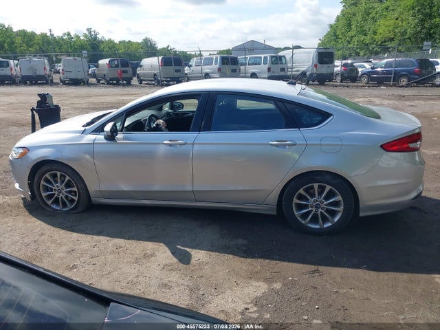 45575233 :رقم المزاد ، 3FA6P0HD1HR175680 vin ، 2017 Ford Fusion Se مزاد بيع