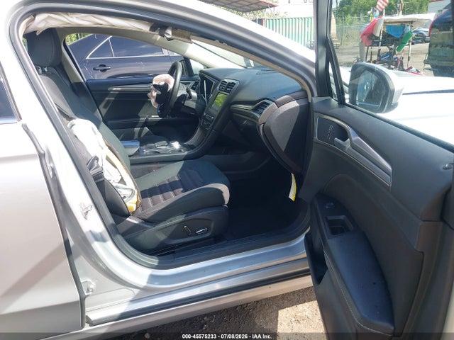 45575233 :رقم المزاد ، 3FA6P0HD1HR175680 vin ، 2017 Ford Fusion Se مزاد بيع