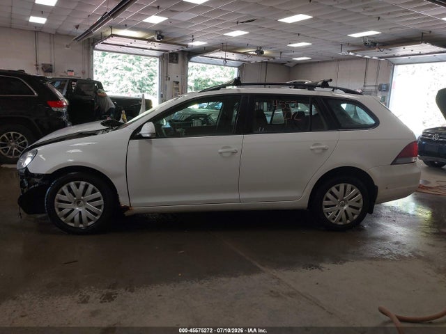 2012 Volkswagen Jetta Sportwagen 2.5l S მანქანა იყიდება აუქციონზე, vin: 3VWPP7AJ7CM604802, აუქციონის ნომერი: 45575272