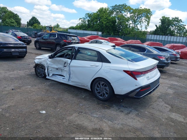 Hyundai ELANTRA SEL 2024 KMHLM4DG0RU769504 Image 3