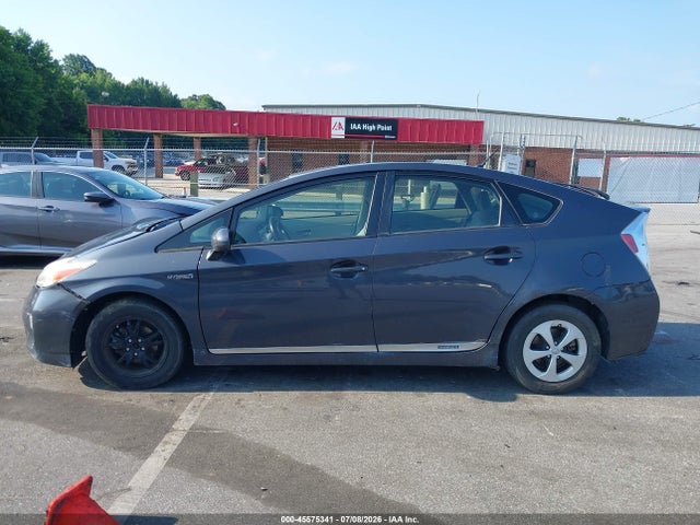 45575341 :رقم المزاد ، JTDKN3DU4E1770258 vin ، 2014 Toyota Prius Two مزاد بيع
