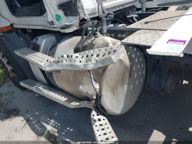 Продажа на аукционе авто 2019 Freightliner New Cascadia 116, vin: 3AKJHTDV1KSKF1396, номер лота: 45575350