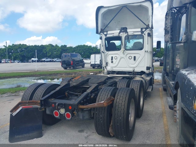 Продажа на аукционе авто 2019 Freightliner New Cascadia 116, vin: 3AKJHTDV1KSKF1396, номер лота: 45575350