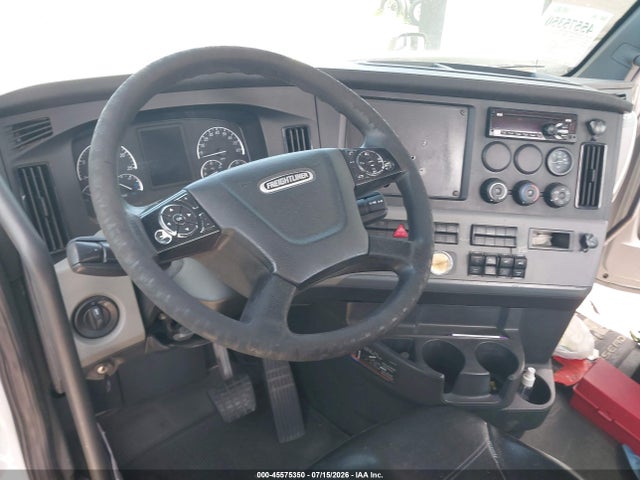 Продажа на аукционе авто 2019 Freightliner New Cascadia 116, vin: 3AKJHTDV1KSKF1396, номер лота: 45575350