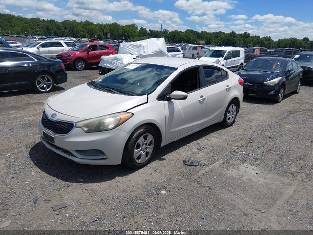 45575481 :رقم المزاد ، KNAFK4A61F5311640 vin ، 2015 Kia Forte Lx مزاد بيع