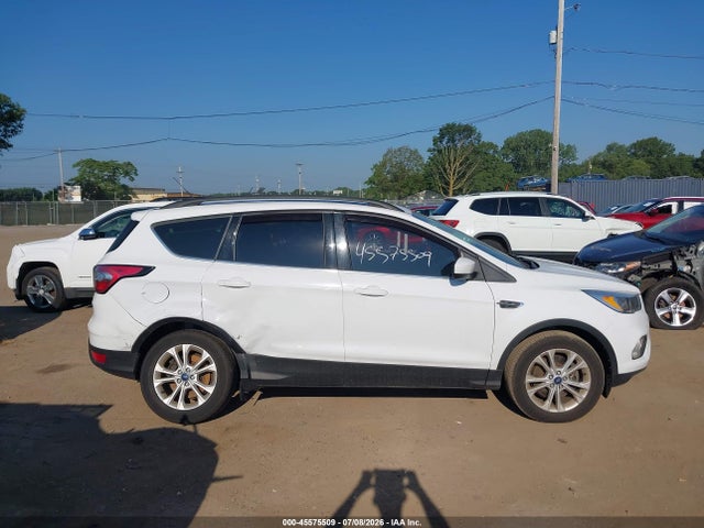 45575509 :رقم المزاد ، 1FMCU9G98JUB31726 vin ، 2018 Ford Escape Se مزاد بيع